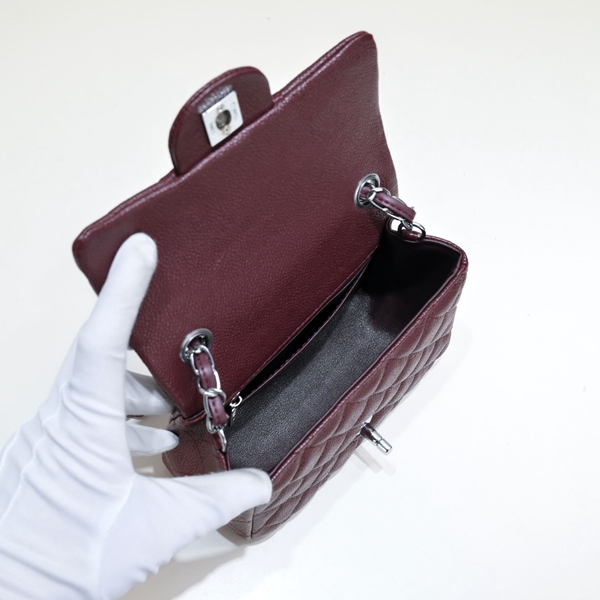 シャネルバッグ着用イメージ